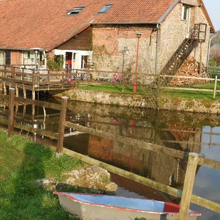 Apartmán Le Pigeonnier Rousies Exteriér fotografie