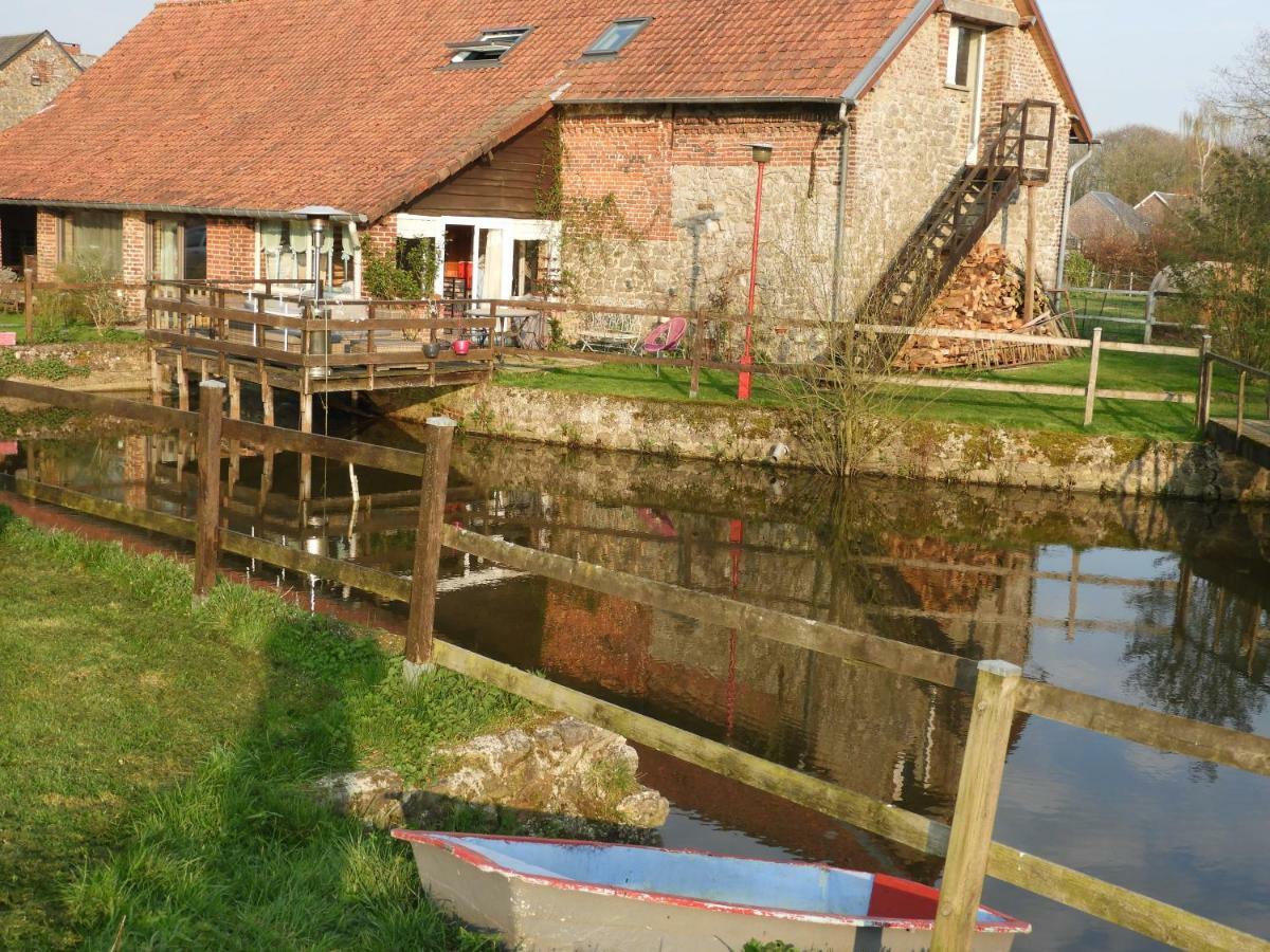 Apartmán Le Pigeonnier Rousies Exteriér fotografie